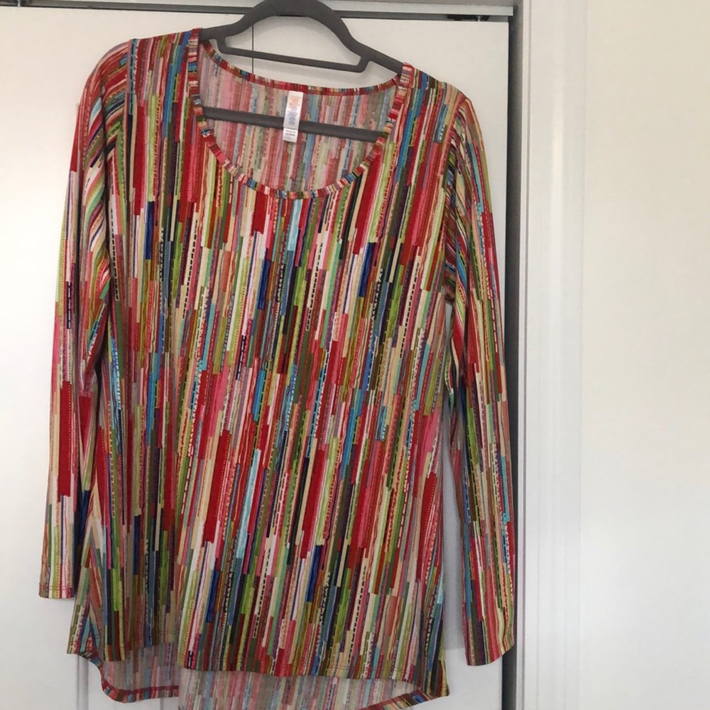 LulaRoe long sleeved top